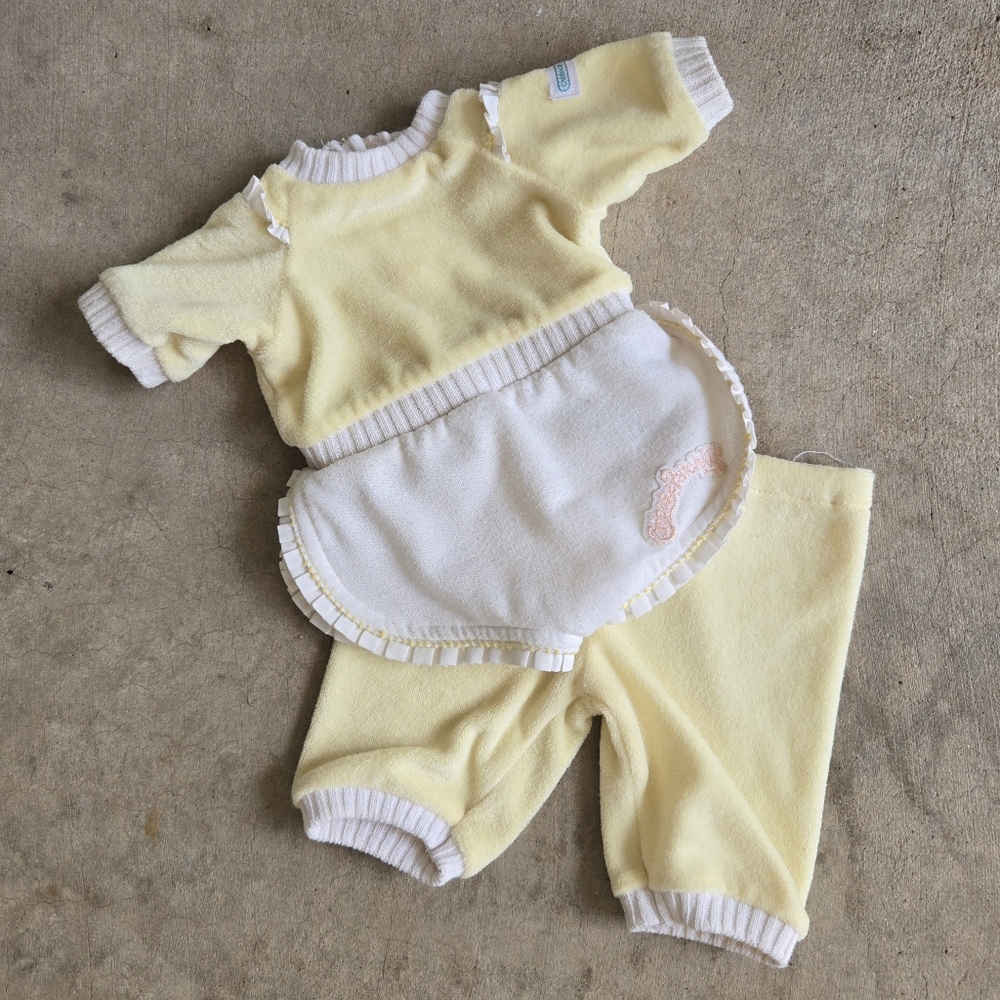 Vintage CABBAGE PATCH KIDS 18" Girl Doll Velveteen Outfit Blonde Hair Brown Eyes - Picture 3 of 5